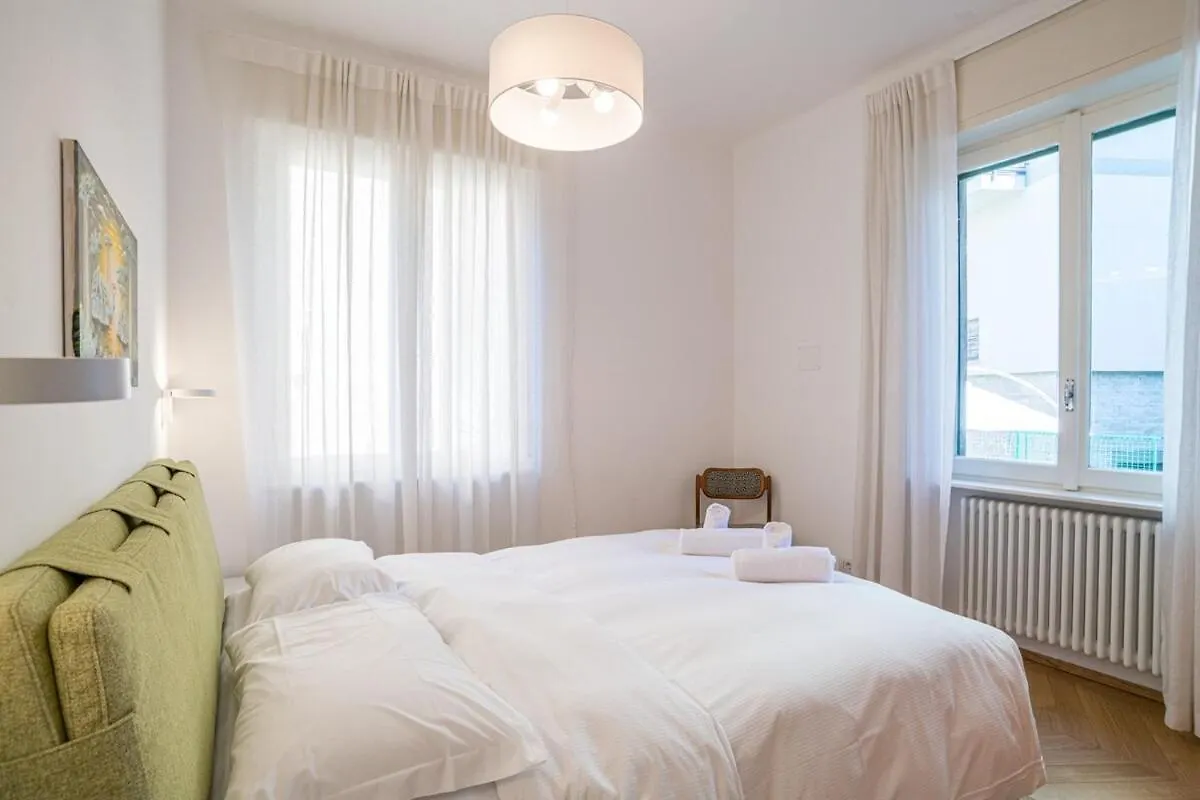 Central Cernobbio - Modern Apartment 0*,  איטליה